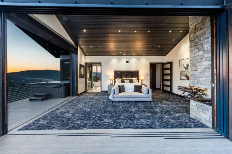 Master Suite + Open Walls